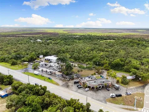20018 Tamiami Trail E Naples FL 34114