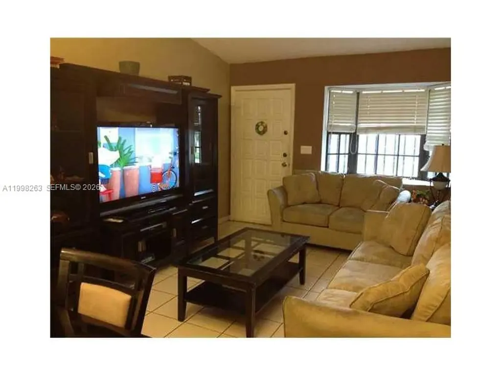11449 NW 89 Court Hialeah Gardens FL 33018
