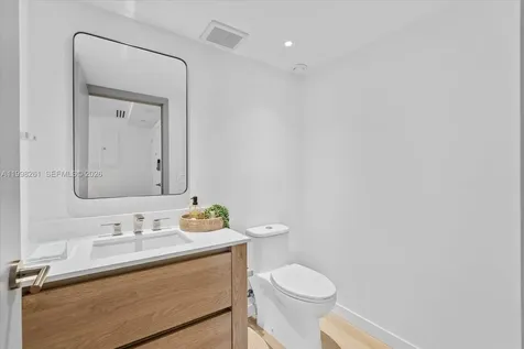 199 Ocean Lane Drive Key Biscayne FL 33149