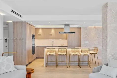 199 Ocean Lane Drive Key Biscayne FL 33149