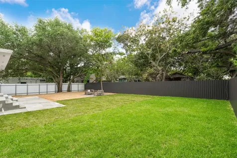 5510 NW 1st Avenue Miami FL 33127