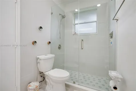 3085 Lakewood Circle Weston FL 33332