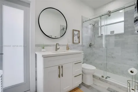 3085 Lakewood Circle Weston FL 33332