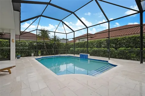 3085 Lakewood Circle Weston FL 33332