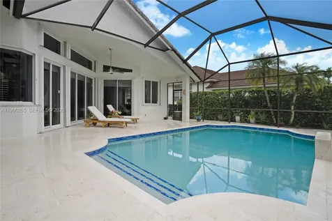 3085 Lakewood Circle Weston FL 33332