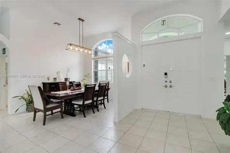 3085 Lakewood Circle Weston FL 33332