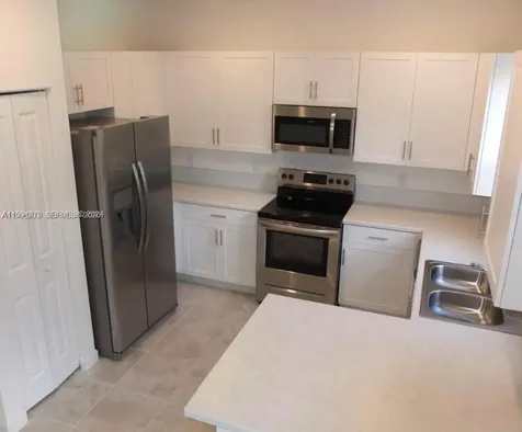407 NE 208th Terrace Miami FL 33179