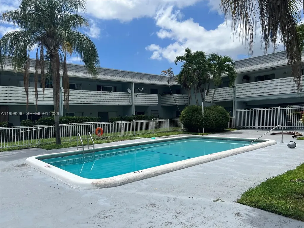 4251 NW 5th Street Plantation FL 33317