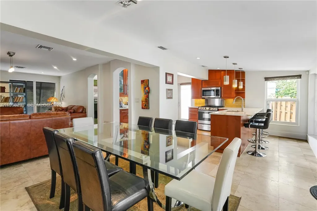 905 Mandarin Isle Fort Lauderdale FL 33315
