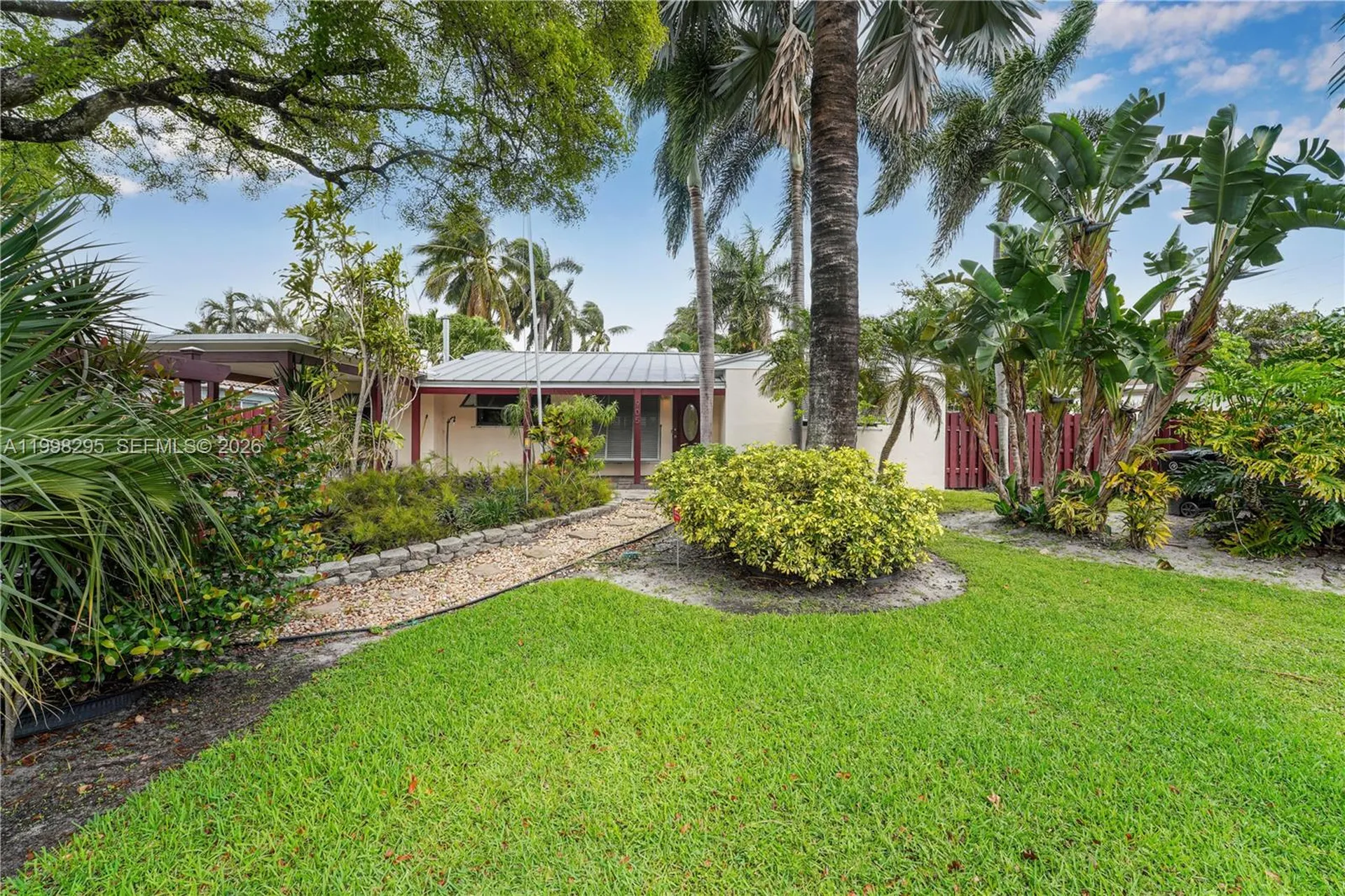 905 Mandarin Isle Fort Lauderdale FL 33315