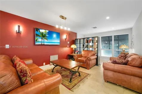 905 Mandarin Isle Fort Lauderdale FL 33315