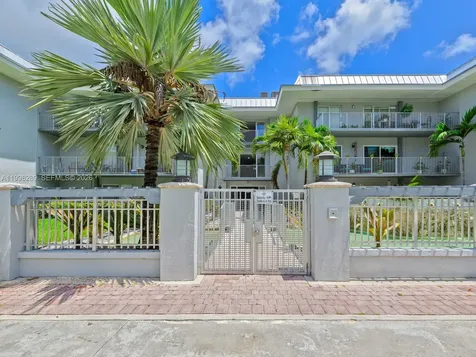7403 SW 82nd Street Miami FL 33143