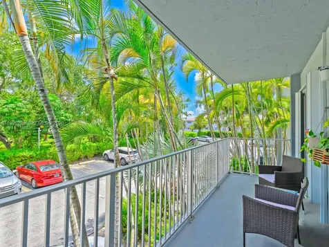 7403 SW 82nd Street Miami FL 33143