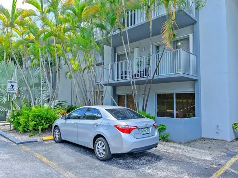 7403 SW 82nd Street Miami FL 33143