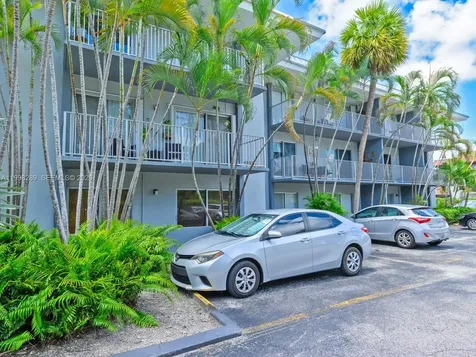 7403 SW 82nd Street Miami FL 33143