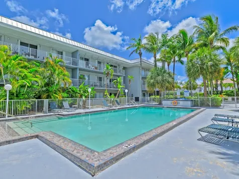 7403 SW 82nd Street Miami FL 33143