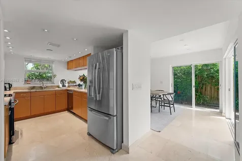 2721 SW 22nd Avenue Miami FL 33133
