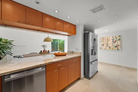 2721 SW 22nd Avenue Miami FL 33133
