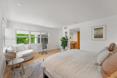 2721 SW 22nd Avenue Miami FL 33133