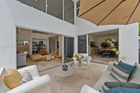 2721 SW 22nd Avenue Miami FL 33133