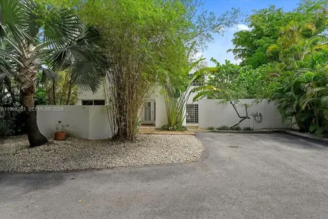 2721 SW 22nd Avenue Miami FL 33133