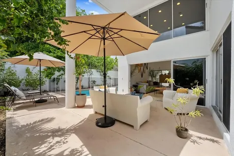 2721 SW 22nd Avenue Miami FL 33133