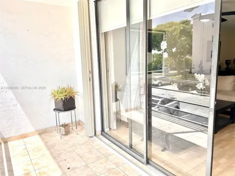2841 Somerset Drive Lauderdale Lakes FL 33311
