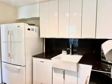 2841 Somerset Drive Lauderdale Lakes FL 33311