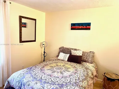 2841 Somerset Drive Lauderdale Lakes FL 33311