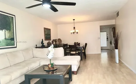 2841 Somerset Drive Lauderdale Lakes FL 33311