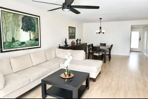 2841 Somerset Drive Lauderdale Lakes FL 33311