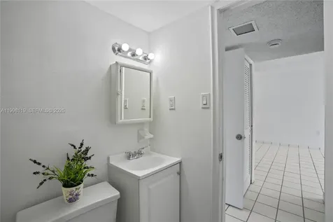 461 SW 7th Street Miami FL 33130