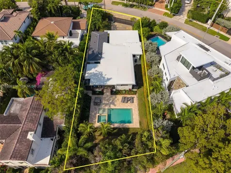 3141 N Bay Road Miami Beach FL 33140