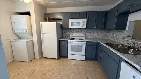 7901 Southgate Boulevard North Lauderdale FL 33068