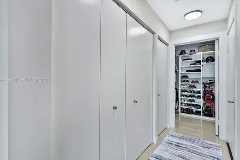 900 Biscayne Boulevard Miami FL 33132