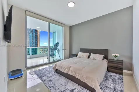 900 Biscayne Boulevard Miami FL 33132