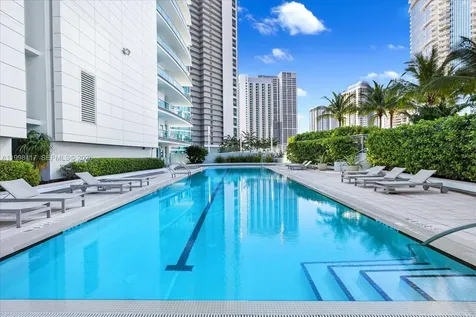 900 Biscayne Boulevard Miami FL 33132