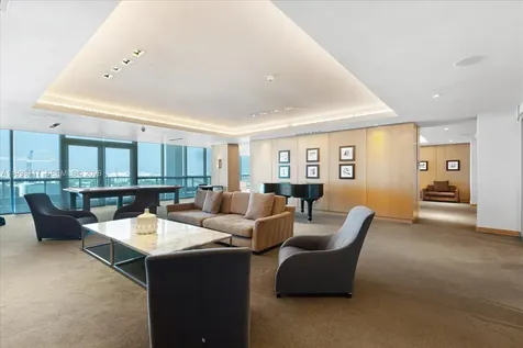900 Biscayne Boulevard Miami FL 33132