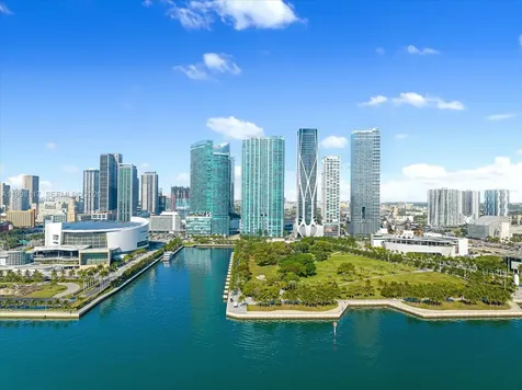 900 Biscayne Boulevard Miami FL 33132