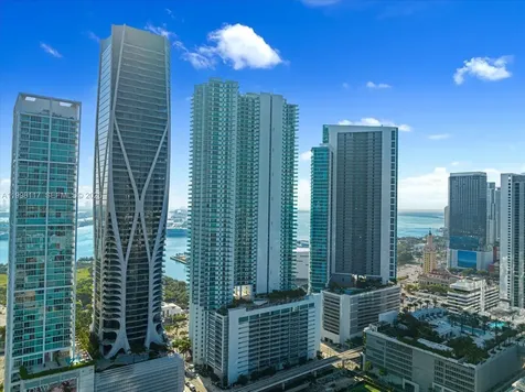 900 Biscayne Boulevard Miami FL 33132