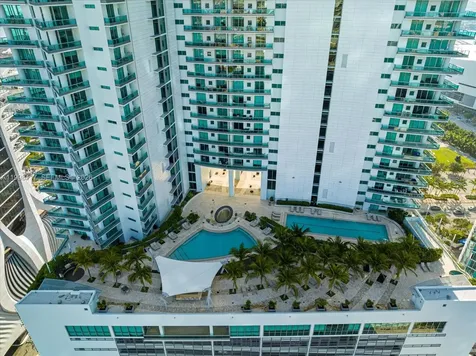 900 Biscayne Boulevard Miami FL 33132