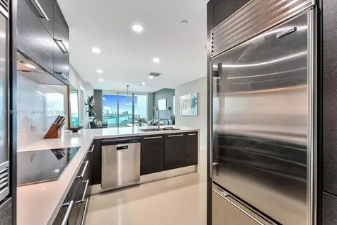 900 Biscayne Boulevard Miami FL 33132