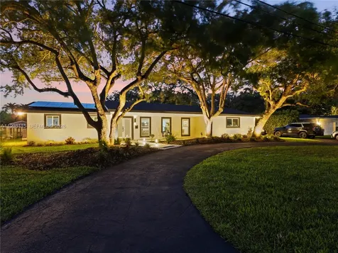 16400 SW 80th Avenue Palmetto Bay FL 33157