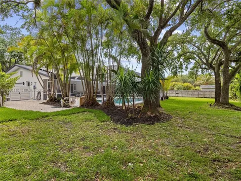 16400 SW 80th Avenue Palmetto Bay FL 33157
