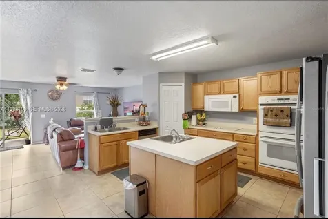 325 Thomasdale Avenue Other City - In The State Of Florida FL 33844