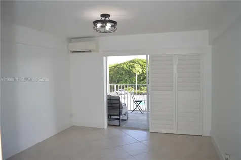 1511 SE 15th Court Deerfield Beach FL 33441