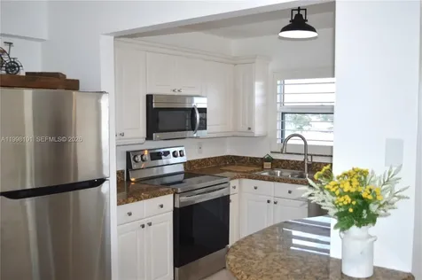 1511 SE 15th Court Deerfield Beach FL 33441