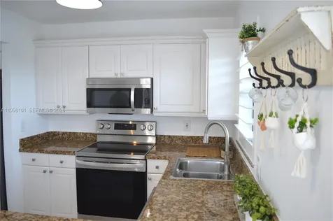 1511 SE 15th Court Deerfield Beach FL 33441