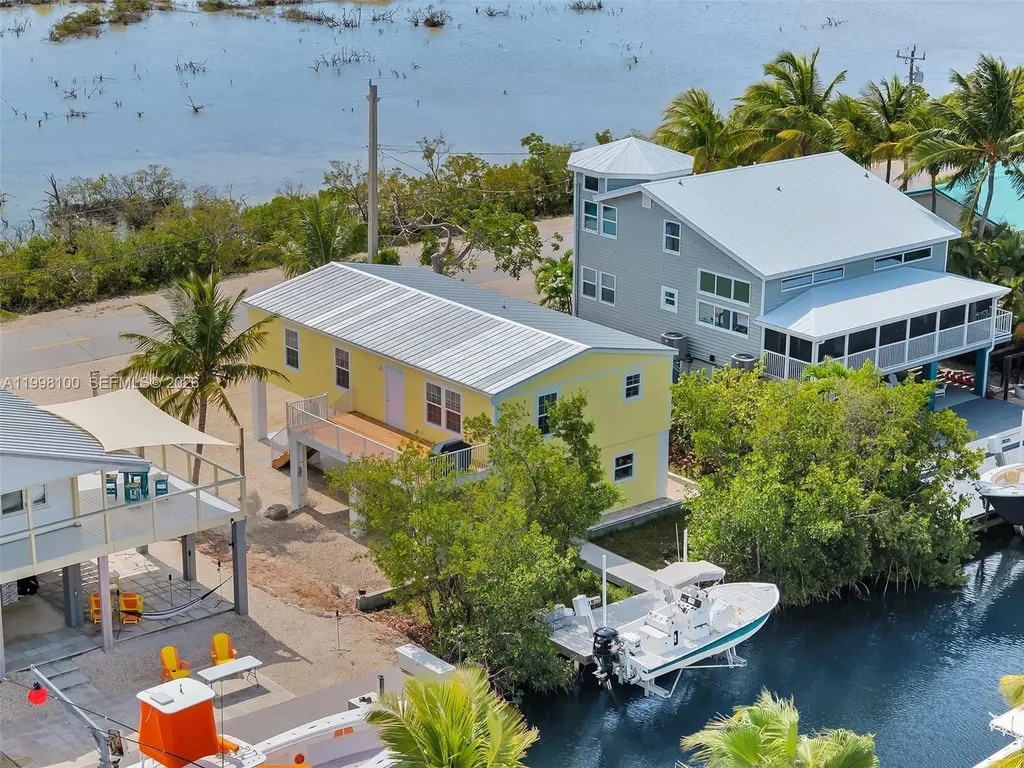 437 Pirates Road Little Torch Key FL 33042