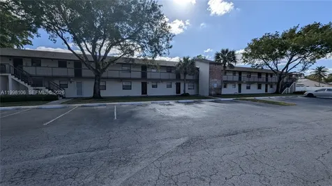 6001 Shakerwood Circle Tamarac FL 33319